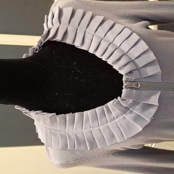 "TWELVE by TWELVE" Women's Sz. L, Gray sweater with ruffles pleats and flares. - Picture 2 of 13